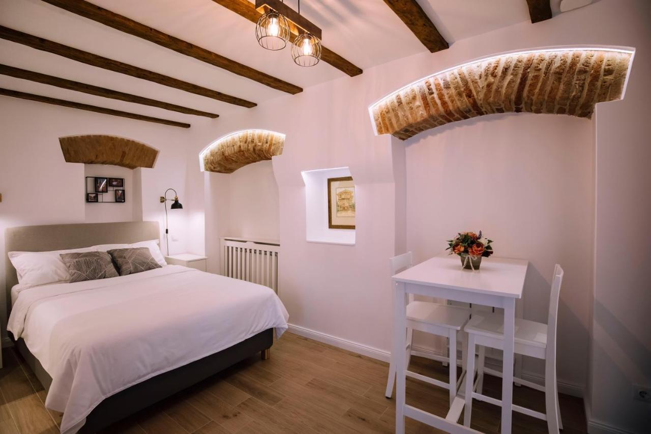 Chic Central Studio Sibiu Luaran gambar